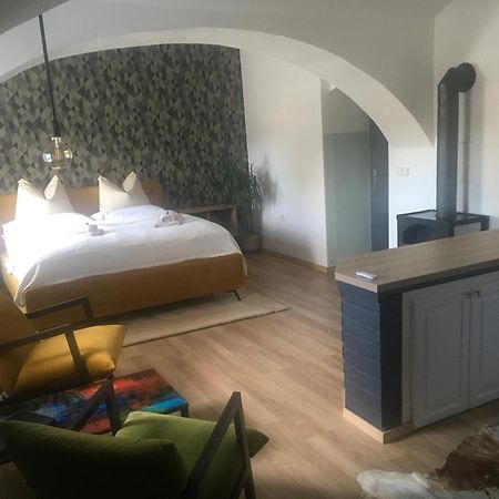 Apartman Pod Synagogou Humpolec Exteriör bild