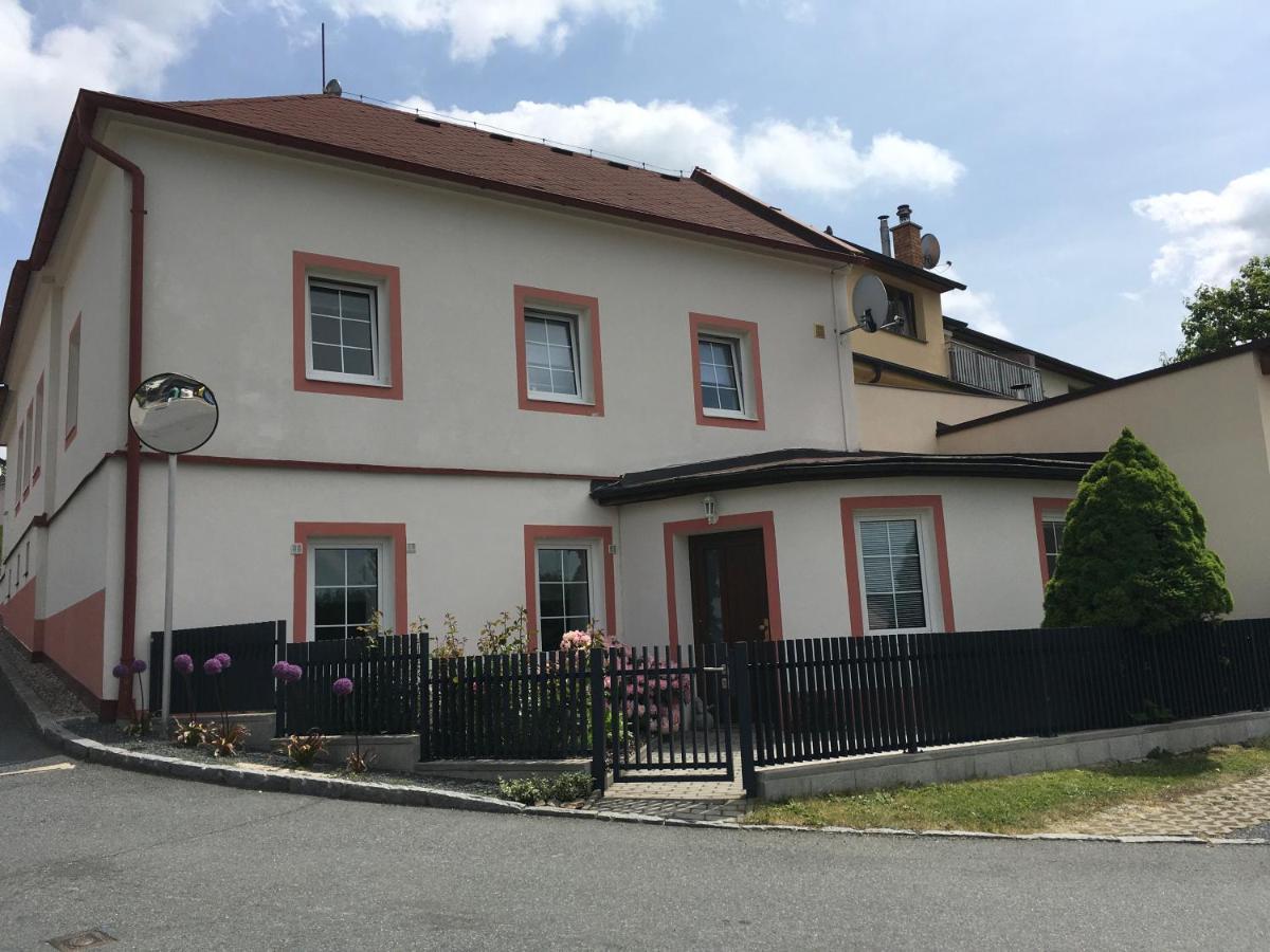 Apartman Pod Synagogou Humpolec Exteriör bild